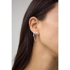 ロゴチェーンピアス