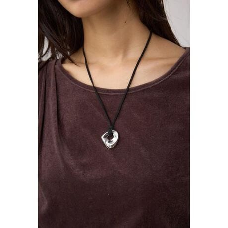 [^ԁF250IAB56-179K]jAXgbvAWX^u`[J[ |CgXG[h̃R[hɁA̓Iȃ^`[fUC̃lbNXB_炩ȎƏiȋP▭ɒaAl̔oANZT[łBfBe[Ȃ₩ȃXG[hR[hƁA₩ȃVo[g[̃^`[tgݍ킹lbNXBfނ̃RgXg悢݊AVvȂîȂ܂ɎdグĂ܂B\ŁA^[gJ݃VcȂǗlXȃlbNCɃtBbgBi`E[hEtF~jƂLeCXgɃ}b`AG߂킸l̃X^COɊY\ACełBfނ̐i͑fނ̓Agp̕Ƃ̖CiɎԂł̖CjɂFFڂ肷邱Ƃ܂̂ŏ\ӂBANZT[̏ꍇAŉtɐGꂽA玉щ̒~ςɂAϐFώꍇ܂BIɂӂ̃eiX肢܂Bŉtiɒڂ鎖悤ӉB[ӎ]摜̏i̓TvłBۂ̏iƎdlAH኱قȂꍇ܂B摜̏i͌̏Ǝ˂pxAg̃j^[ɂAƐFقȂꍇ܂BpA舵̍ۂ́AAeV^OmFB