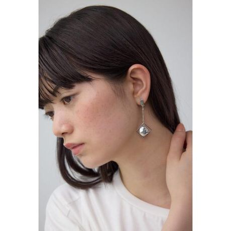 [^ԁF250IAB56-182K]NA^AVg[sAX |CgNA~^ّ̈fރ~bNXĂ炵ȈۂoAAVg[fUC̃sAXBfBeB[lC̃AN~^V[YɁANAfނꂽĎdl̐V삪oBEňقȂVGbg`AVg[fUCA܂ɔƗVѐSvXĂ܂BX^CÔfފy₩Ȉۂ^ATVcL~s[XȂǁAĂ̒ԃX^CƂDBVvȃX^CÕ|CgɂȂAGߊՂ̃ACełBfދANZT[̏ꍇAŉtɐGꂽA玉щ̒~ςɂAϐFώꍇ܂BIɂӂ̃eiX肢܂Bŉtiɒڂ鎖悤ӉB250ISB56-534J̃s[giłB[ӎ]摜̏i̓TvłBۂ̏iƎdlAH኱قȂꍇ܂B摜̏i͌̏Ǝ˂pxAg̃j^[ɂAƐFقȂꍇ܂BpA舵̍ۂ́AAeV^OmFB