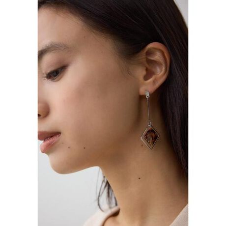 [^ԁF250IAB56-183K]AN~^AVg[sAX |CgEŃAVg[fUCɂȂsAXłBfBeB[AZULŒԐlC̃fUCłBXNGÂׂbfUCVA悳oĂ܂BfދANZT[̏ꍇAŉtɐGꂽA玉щ̒~ςɂAϐFώꍇ܂BIɂӂ̃eiX肢܂Bŉtiɒڂ鎖悤ӉB[ӎ]摜̏i̓TvłBۂ̏iƎdlAH኱قȂꍇ܂B摜̏i͌̏Ǝ˂pxAg̃j^[ɂAƐFقȂꍇ܂BpA舵̍ۂ́AAeV^OmFB