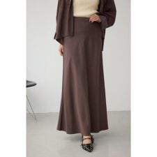 セミフレアスカート