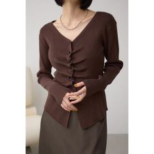 アズールバイマウジー(AZUL BY MOUSSY)のフロントギャザーVネックニット