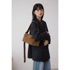 アズールバイマウジー(AZUL BY MOUSSY)の【WEB限定】スクエアショルダーバッグ