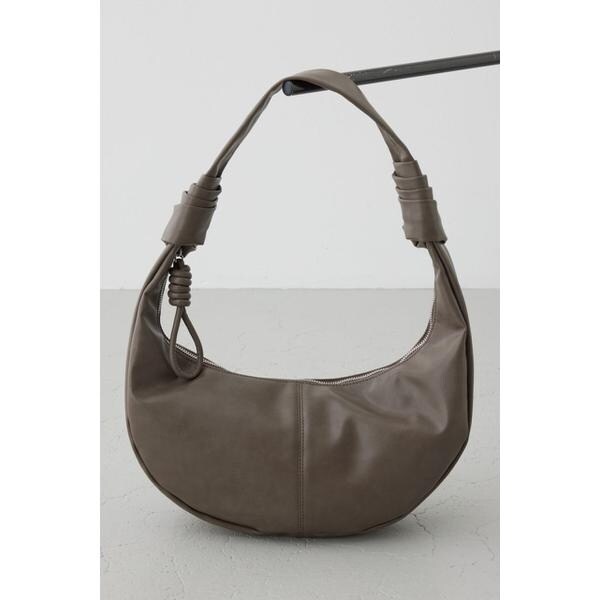 ハーフムーンショルダーバッグ