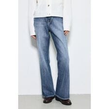 AZUL DENIM センタープレスフレアデニム ショート丈