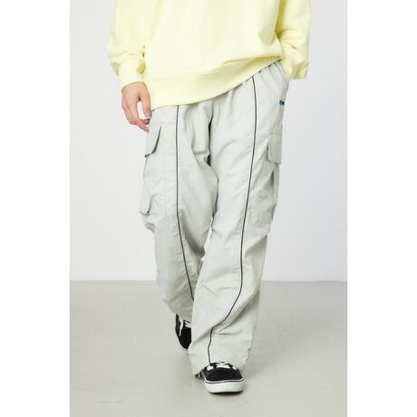 [^ԁF421ISR31-0271]|CgZ^[ɐ؂ւ邱Ƃŏc̃CAn̂X^CbVȃfUC|CgłBfBeB[̍T߂ȃbV[fނłBX^COXEFbgjbgAp[J[╿̃ACe܂ŕL}b`ꒅłBXj[J[̓{[̂̂ƍ킹̂߁Bn|PbgF藠nFȂFȂLkFȂ