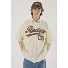 ロデオクラウンズ ワイドボウル(RODEO CROWNS WIDE BOWL)のアップリケカレッジシャツ