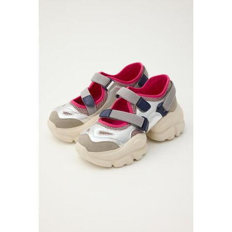 [^ԁF420ISD55-1731]fUCFlČXj[J[BAbp[͒ʋCɗDꂽbVfނgpAڈȏɌyʂŒԕĂɂꑫB\[߂Ȃ̂ŁAYɌāAX^CAbvʂQłBxNdlŒE₷AV[Y킸gpł܂BfޓFAbp[ɂ͕IɃbVfނgpB_炩C\[|CgBN[ɃX^CbVBLKAwV[ɌĂO^WHTA^bNƃJ[̔zFANZgɂȂSLV3FWJłB߃X^COF{[̂\[Ȃ̂ŁAgh̃X|[c~bNXXEFbg̃R[fBl[gɂ߁B̂J[\bNXƂǂAXJ[gpcX^C܂ŔN킸₷ACełBBLK̂ܐƂƂ̕\ɎgpĂfނ͐F\܂BɔGꂽԂł͌ɂȂ̂ŁAWFƂ̑gݍ킹͂ӉB