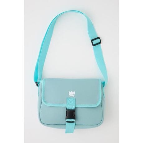 [^ԁF420ISY55-1001]|Cg|Cg̃NE}[NAꌩVvȂAɂ͂ƃSvgꂽACRjbNȃV_[obOłfBeB[tg̑傫ȃobNAfUC̓łA܂J߂₷AԌL̂ŕ̏oȒPByď_炩ALk̂fނA^тɂ҂łBîɂ͂Aו̑ɂIXXłBX^COƎ₷Ao̍ۂɂ͎g̗ǂACełBfޒԏd̂̂苭肷ƁAό`AfޓL̃Vꍇ܂B\߂B