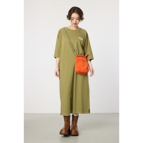 [^ԁF420ISS93-1861]|CguhIWîƃbNX̂郍Os[XBh߂ȂJ[ƕ͋CŒpłACełBfBeB[tgƃobNɂ̓vgƎhJgݍ킹SJWAȃfUCBOdl̃fUCŁAJWAȈۂɁBX^CO̓MXJ[fBKȂǂƍ킹āB傫߂̃vXEFbgt[fB[ŃC[hR[fBl[gɂsb^łBnԓIȃRbg100̓VfނgpĂ܂BǂAfUCɍ킹Ȃ₩ȃVGbgoĂfނłBvgӏ́ApEɂ惊Aꍇ܂AH̓ƂȂ܂̂łBvgӏ͎Ԃŏd˂ĕuƐFڂ̌ƂȂ܂̂ł舵ɂӂBFȂ򊴁FȂLkF聡@nFȂ[ӎ]摜̏i̓TvłBۂ̏iƎdlAH኱قȂꍇ܂B摜̏i͌̏Ǝ˂pxAg̃j^[ɂAƐFقȂꍇ܂BpA舵̍ۂ́AAeV^OmFB