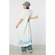 Vネックスクリプトロゴマキシワンピース