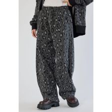 【UNISEX】SHARE PATTERNバレルスウェットパンツ