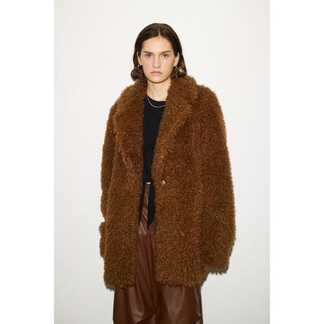 [^ԁF030HA030-1981]THROW by SLYyF^FUR TAILOR COATzPOINTFp邾ŎɂȂJ[[t@[̃e[[R[gBDETAILFǂ[YȃTCỸ~fBAɂȂĂ̂ŁAp邾Ńb`ȈۂɁBSTYLINGF炵̂ACeȂ̂ŁACi[ɂ͂ăJWAȃXEFbgt[fB[Ȃǂ킹āAJWA_EX^CO߁Bfj͂An[h߂ȃU[ACeƂQłBFABRIC^MATERIALFё̂J[[t@[fނgpĂ܂BFȂ򊴁FȂLkFȂnF聦{iɂ͖щHё̂fނgpĂ܂Bgpɉ門C▁ՂɂāA̖щHщHꂪ鎖܂Bfޓ㊮Sɖhł܂̂ŁABщH̕ɕt鎖܂B̍ۂ̓G`PbguVESe[vŎ菜ĉBZF͖щH̕tڗ܂̂ŁAł邾nF̂̂Ƃ̑gݍ킹߂܂B{i͑fނ̓F܂BAN[jOApigpjɑ̈ߗނG݁AƋނɐFڂ肷鎖܂BɊJŎԂł́AFɂȂ܂BAWFƂ̑gݍ킹͔A舵ɂ͏\ӉBi摜̓Tv̂߁AFTCYAfނ̍̎dlɕύXꍇ܂̂ŁA\߂Bꕔ\񏤕iɂ܂Ă͐Y̓sɂ肨͂\XƑOシꍇ܂BǉYíAꕔ̓X܁Aʔ̂Ŕ̔̏ꍇ܂B\߂B