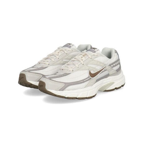 [^:3302823339001]KɃT|[gIʋC̍Abp[Ə_炩NbVjOgݍ킹AMɖz̑CjVG[^[B_炩ʋCɗDꂽbVAbp[ɁAlXȃI[o[CdˁAϋv߂̊̂Oς\zBIȃTCh̃XEbVAX|[eB[ȃfUCɈĂ܂BɕKvȉKƐꂽX^CAg[jO畁ig܂ŃI[EhɊBKxȃ{[\[ꂽ݊̂fUCŁAJWAX|[cMIXX^CAY2Kt@bVA▭Ƀ}b`ACełByzT|[gɗDꂽI[o[CőV[Y̒SɃz[htH[̃~bh\[_炩ȃNbVjOAEg\[̃tbNXO[u(ȍa)RȓT|[gEfށF@/VRv/vEAEg\[FEq[̍F4.0cmEd(Б)F265g(23.5cm)ETCYFW-ׂ߁BL̕0.5cm傫߂(l܂̂Ŗڈł)