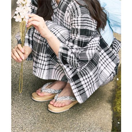 [^:LCSH-24-all]u߂ɂ͂ς艺ʂ킹IǒɂȂ̂scvȕɂ߂ȁAӂƂ߂̕@őwɂȂɂfB[XʁBƂĂ₷̂ŉčՂȂǕCxgł劈ǂȗ߂ɂ킹₷ẲʁEۂ؂̃[X@ʁEẴ[X@ʂ3^Cvpӂ܂Bm[}̕@8FA[X@6FWJȂ̂łD݂łIтBJ[oG[VEm[}@zCgFVvȔ͒WFR[fɂ߁BubNFlۂ߂Ȃ獕IbhF[݂̂Ԃŉ؂₩ɁBLFƂyFōۂFBsNFFŉ炵_IlCr[FZ̓N[ȑl̈ۂɁBp[vFÓT`ꂽFŃgȕ͋CBCguEF肰ȂF̂悤ȈFBE[X@ԁF[X~nŏiȃzCgJ[Fx[W[X~x[Wnŏ_炩FBF[X~nőlN[ȈہBlF[X~O[nŃtF~jɁBnF[X~x[WnŃghCNBFsN[X~sNnň炵Bʂ̗̐ewƐlwŋނ悤ɗAӎđOɏdS悤ɂƒɂ݂ŷł߂łBƂ͂ݏo邭炢oX₷ꂢȗłBCELENߘa̖{As̐ElƂ̋ɂĐ܂ꂽAnA@AfUCAzFȂǍוɎ܂ŒJȎdŐ܂ꂽ{i߁BiɂApȂ㎿Ȏdオ͂܂B{u̕ɂ߂A߂̃tZbg\BӎEYɂF╿኱قȂꍇ܂BEʎYɂْf@̊֌WALq@}2~5cm̍ꍇ܂BE̐i͑σfP[gȑfނgpĂ܂̂ŁApۊǂ̍ۂɂ́AC|ɏ\ӂBEĂp\RgѓdbɂẮAi̐FƈČꍇ܂BEpÂԕiA͂˂܂B\߂܂B