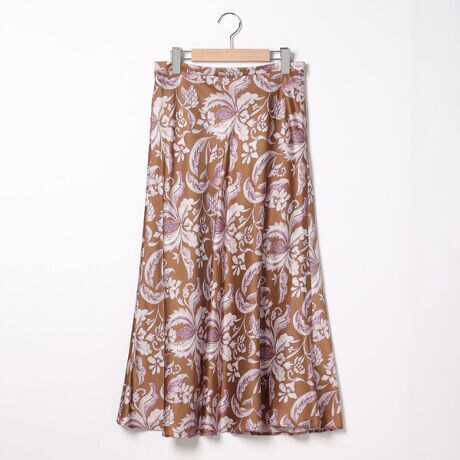 [^ԁF72211142021]Ԃ`[tɂr_t[vgX^CO̎Ƃđ݊𔭊郍OXJ[gBɌė悤ɍLtAVGbgBVNƃ|E^uhi̗ǂfނłȂ₩ȏ炵\Ă܂Bi摜̓TvgpĂ邽߁Aۂ̏iƐFȂǂ̎dlقȂꍇ܂B\߂Bmodel:T.171/B.80/W.59/H.88pTCYF38