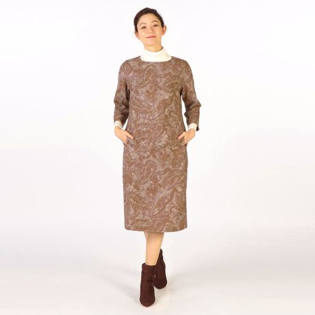 [^ԁF72231119701]SʂɃvgꂽyCY[Ƀ{^jJ`[t̃GuC_[(hJ)A؂₩fUCۓIȃs[XBJ[OAƂ̂VGbgɕG̃fBȃ~䂪BꖇŃVbNȃ[ĥoR[fBl[g֗ȃACełBi摜̓TvgpĂ邽߁Aۂ̏iƐFȂǂ̎dlقȂꍇ܂B\߂Bmodel:T.171/B.80/W.59/H.88pTCYF38