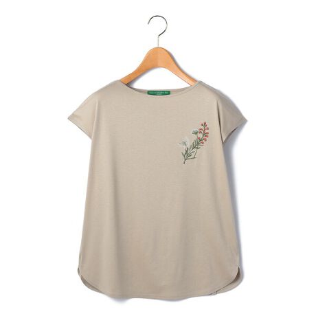 [^ԁF78254194031]̃{^jJ`[t̎hJGKgȃJbg\[BȌ̂W[W[fނAȂGKgɉfo܂BBt`X[uƁAIȍȂ{[glbNŁAl炵vXBVvȃX^COłx܂Ƃ܂ACełBWPbgȂǂ̃Ci[ƂĂBi摜̓TvgpĂ邽߁Aۂ̏iƐFȂǂ̎dlقȂꍇ܂B\߂Bmodel:T.168/B.80/W.58/H.84pTCYF38