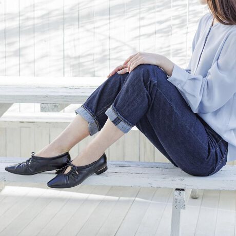 秋まで使える 大人の抜け感 22春夏新作 シャーリングレースアップパンプス Himiko Himiko ファッション通販 マルイウェブチャネル