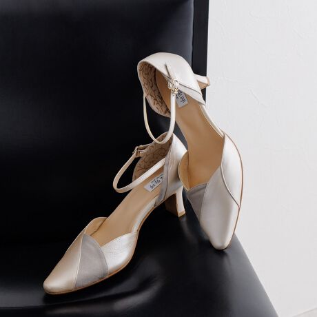 [^:623310][ʏ퉿i 23100~(ō)]ږĂŕs̐lCւ\tgZp[gpvXI₷V[ȂfUCŃs[^[ɑłB؂K̒ԃZp[gpvXBSn̗ǂƕi̗ǂ炵̂fUClC̈ꑫBrLCɌĂJbgCƁAˑR̉JɂS̝H{ɂ@\ɂACełBӂӂ̃NbVƍhɕł_炩vSnSnBPOINTEXgbvtň芴ApvXȕSEq[5.5cmBhXX[cɂ܂EӂӂNbVőSn悢EdlŃfC[gɂ҂y@\zEܐ无NbViܐ̍bɃX|Wfނgp邱ƂŁA_炩łBjEmXbv~ȋOh~gpĂ܂BjERۖhL~iRۖhLH{~gpĂ܂BjENbVi~̉ɏՌzNbVŔɂdlłBjEALL WEATHER (dl)uhEîCɓo^̂߁ViēׂȂǂ̏󂯎邱Ƃł܂̂ŁAЂo^BɂȓT邩܂y@zV[L[p[ȂǂŗL΂ÅԂ̉₷܂BCpuV(ѐ悪_炩VRт̃uV֗ł)ŕ\ʂ̃zRD𗎂Ƃ܂B_炩ȕzpāACN[i[ŉ𗎂Ƃ܂BN[͑Ŝ֐L΂A]ȃN[i[cȂ悤ӂĂB@ƌ򂪏o܂Bʂ͉ivł͂܂BgppxoNɂĝ\̒ቺꂽۂ́AhXv[ĊĂ(30bx)BAߋ̃Xv[͕ϐFAώ̌ƂȂꍇ܂̂łӂB