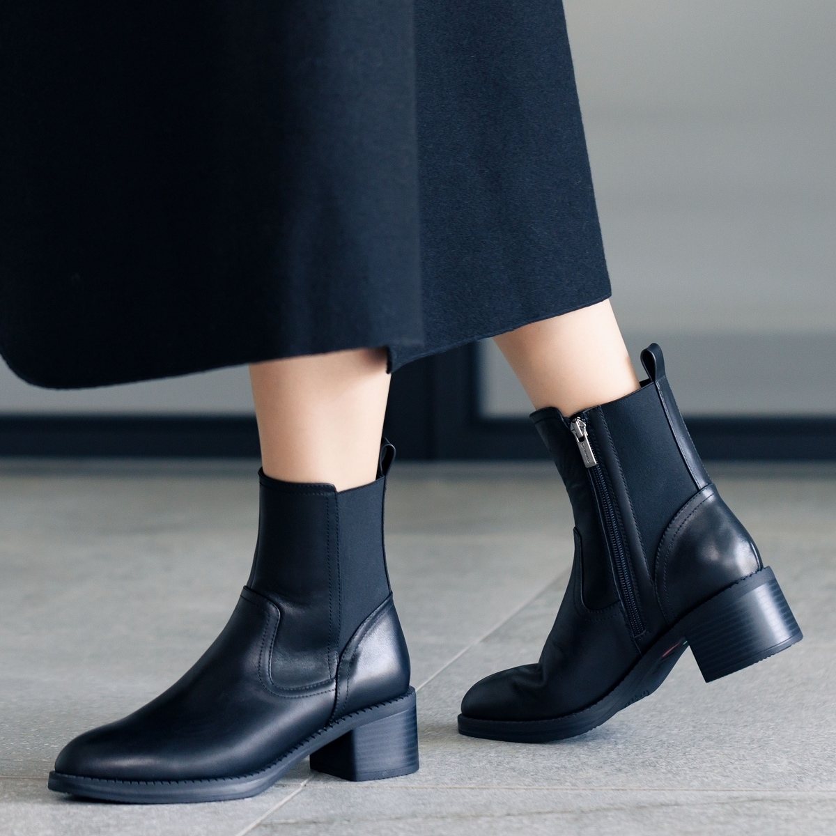 SALE】【撥水】柔らか＆きれいシルエットバックジップヒールストレッチ