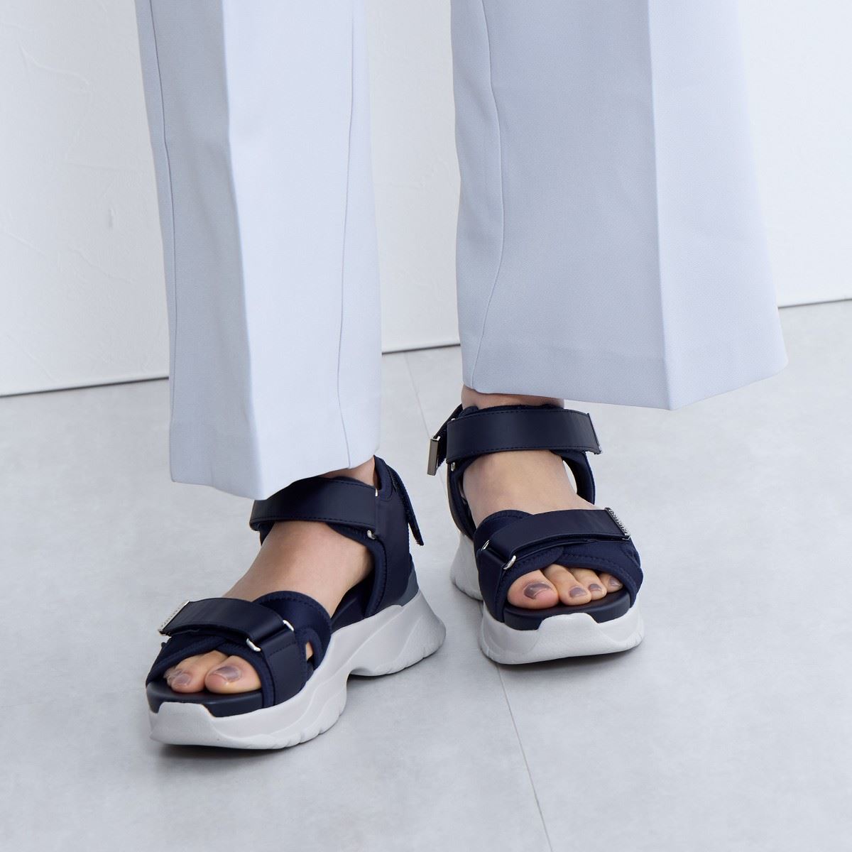 厚底でも軽くて楽々！◇【WEB限定】【卑弥呼 26SS】クロスデザイン