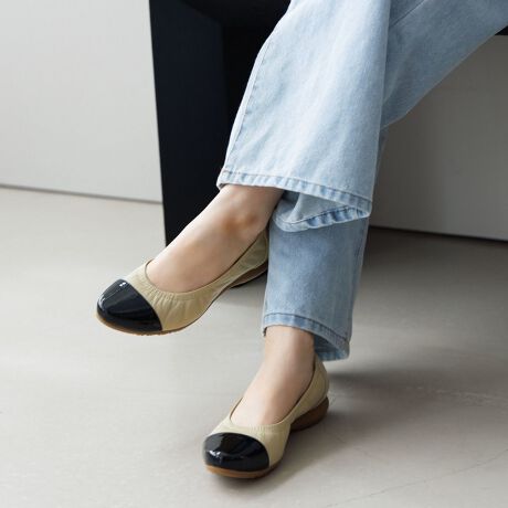 [^:643150][ʏ퉿i 22000~(ō)]ږĂőlC̑pvX  Xj[J[pvX xXgZ[V[YWEBfUCoIʂWEBfUCIlC̃Xj[J[pvXAVvȃv[fUCWEBŐVoIږăIWiŐ݌vH\[́ANbVƃObv͂܂ŃXj[J[̂悤ȗSnBɂ͑ŜɒᔽNbVĂāA₷ɂĂ܂BԂŎg₷ubNAx[WAlCr[3FWJBV[YANZT[āAۂςėĂ̂߂łBPOINTEږẴxXgZ[wXj[J[pvXxV[Y̌fUCEVvȃv[fUCō킹₷BEAƎAwȂǃZj[V[OKIEӂӂ̃NbVƃ\[Œeނ悤ȗSnEږăIWi݌vuH\[v̗pAObvUPIEꂢ߂ɂJWAɂI[}CeBɍE365V[YXŊẼR[fɔY܂GufCV[Yy@\zERہEhLE{l[[@EԂ̗ǂ\[ENbVi~̉ɏՌzNbVŔɂdlłBjEܐ无NbVLEALL WEATHERidljSnɂږẴxXgZ[  Xj[J[pvX CIтɔYޑ̕ɐlC̃q~cE_炩ȃ[h\[ g܂ŃXj[J[h ȗSnE{l[[@(ܐ敔܏ɂČĈ悤ɑݍސ@jŋȐǂA₷EV[OSŃs^bƑɃtBbgEӂӂNbVő肪悭ASn悢ETCYWJ21.5cm`26.5cm̃TCYIׂLxȃCibvEMade in JAPAN Xj[J[pvX ̃oG[Vm^ԁF643305nĂ݂ĂsX^btpRgtO[Fӂ^b̍Fӂ^OCn[ĩTCYF23][pTCYF23^p󋵁FXgbLOp^TCYF҂]̃TCYOKłBs^bƋzt悤ȃtBbgłB̃Sƃz[hĂ̂ƁAȐǂ̂ŁAǂ܂łBipvXE₷AȂ̂łǍC͗܂IwXj[J[pvXxV[Y̒łÃfUC̓VvȕAv̏_炩_CNgɊC܂B̏d𓥂ݍłÄɂANłBxXgZ[V[Y̌iƂƂŁASʊAʂȂ̂ŁAȂȂOɐFႢő悤Ǝv܂IWEBłɓȂʂȃfUC WEBfUC \ STORY abwƑ̕ɔږĂ̌C͂xƂzWEBfUC͐܂܂BłȂASnËȂBږĂ炵l܂CAgC₷ʂȉiŁBꂪWEBfUC̃RZvgłBuhEîCɓo^̂߁ViēׂȂǂ̏󂯎邱Ƃł܂̂ŁAЂo^BɂȓT邩܂y@zX[X,KX@@\tV[L[p[ȂǂŗL΂ÅԂ̉₷܂BCpuViѐ悪_炩VRт̃uV֗łjŕ\ʂ̃zRD𗎂Ƃ܂B_炩ȕzpāACN[i[ŉ𗎂Ƃ܂BN[͑Ŝ֐L΂A]ȃN[i[cȂ悤ӂĂB@ƌ򂪏o܂B ʂ͉ivł͂܂BgppxoNɂĝ\̒ቺꂽۂ́AhXv[ĊĂ(30bx)BAߋ̃Xv[͕ϐFAώ̌ƂȂꍇ܂̂łӂB