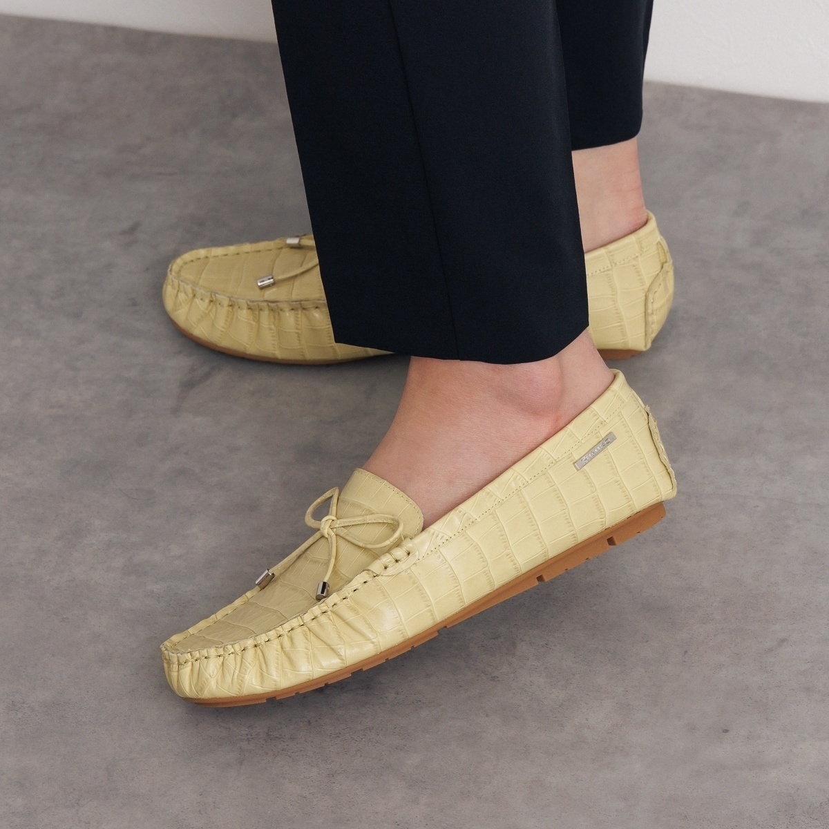 試し履きのみ 卑弥呼☆シープレザーのモカシンシューズ