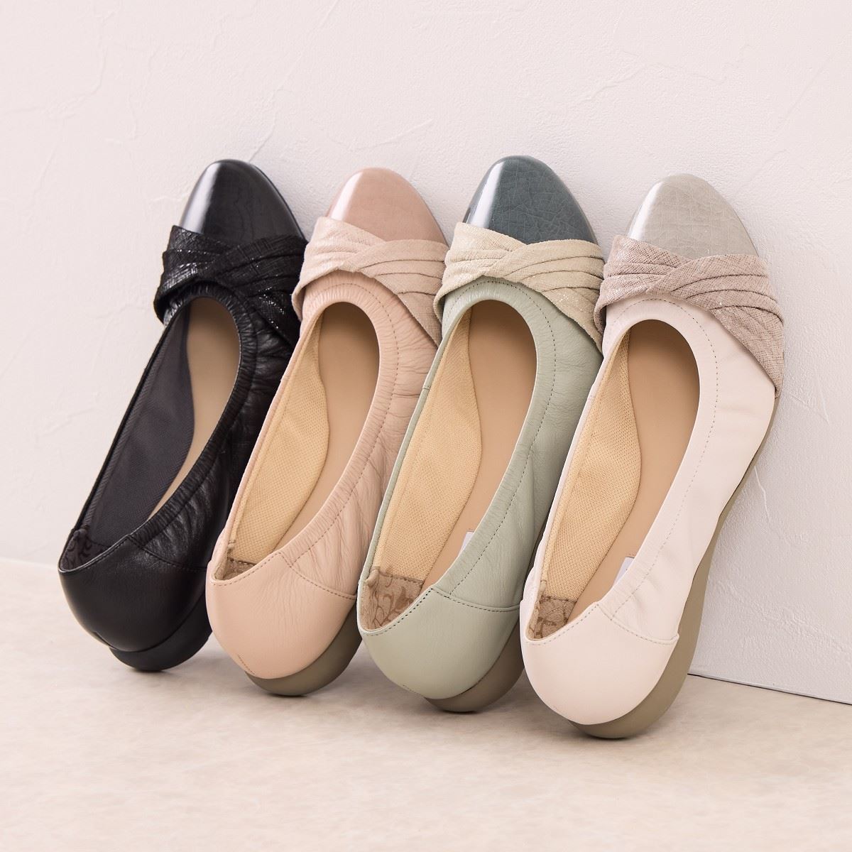 卑弥呼　バックルスニーカーパンプス 卑弥呼（himiko ）/人気の走れるパンプス◇【SALE】【撥水