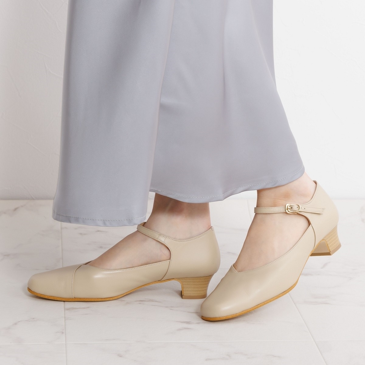 履きやすさを追求[快適ウォークパンプス]【撥水】3.5cmヒール