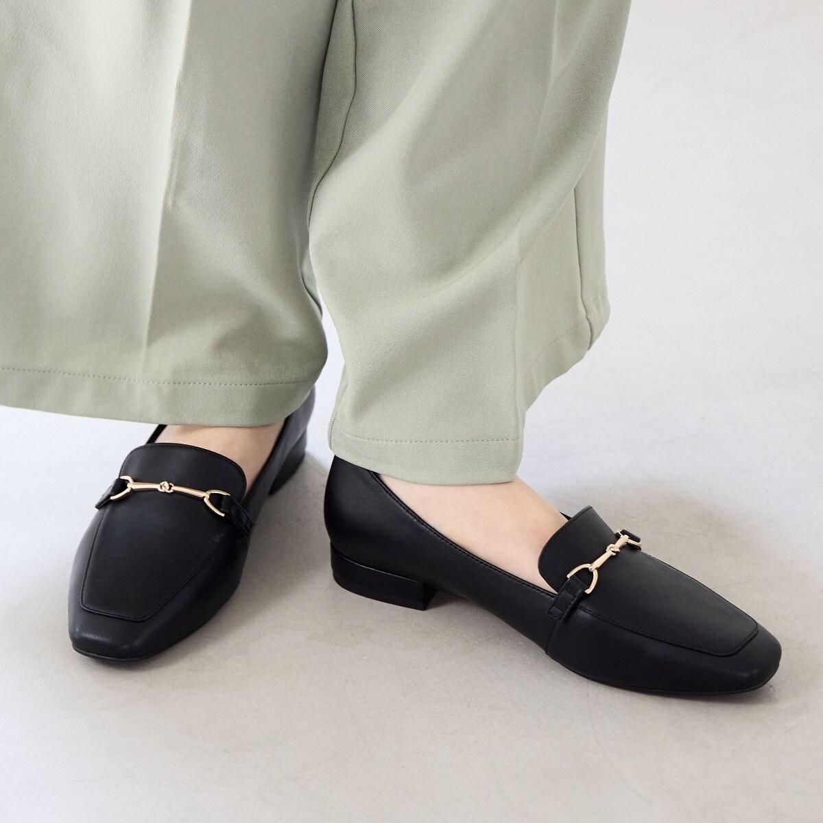 煌めくビジュー◇【SALE】キラキラビジュー厚底ローファー/641106