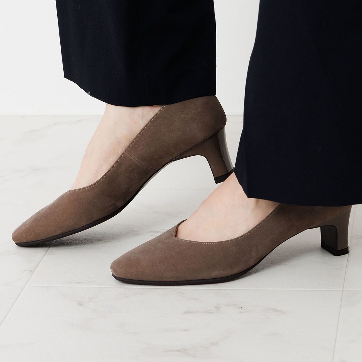 新品ヒミコ 【25SS】スクエアトゥメリージェーンパンプス/651111 25AW新色】スクエアトゥメリージェーンパンプス/651111