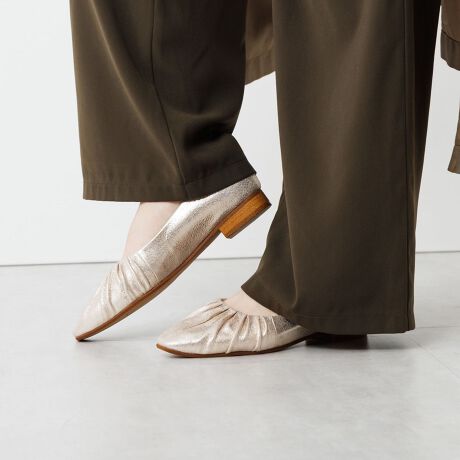 [^:651101][24200~(ō)]T_̗ւɂ҂I_炩tbgV[vU[Ȃł͂̏_炩ȃMU[fUC|Cg̃tbgpvXB[߂̃Cŕݍ܂悤ȈŜ闚SnłBubNAsN̓X[XU[AVo[̓NbNjAX̂郌U[gpB XJ[g⃏s[XȂǂ̂ꂢ߃R[f͂AJWAt@bVpcɍ킹ĂiȃX^COɂ܂Ƃ܂ꑫłByrvvgXG[hzVo[ yrvzubNAsNy@\zEɂ\[EmXbv~ȋOh~gpĂ܂BjERۖhL~iRۖhLH{~gpĂ܂BjENbVi~̉ɏՌzNbVŔɂdlłBjEܐ无NbViܐ̍bɃX|Wfނgp邱ƂŁA_炩łBjEALL WEATHER (dl)uhEîCɓo^̂߁ViēׂȂǂ̏󂯎邱Ƃł܂̂ŁAЂo^BɂȓT邩܂y@z@X[X,KX@@\tV[L[p[ȂǂŗL΂ÅԂ̉₷܂BCpuViѐ悪_炩VRт̃uV֗łjŕ\ʂ̃zRD𗎂Ƃ܂B_炩ȕzpāACN[i[ŉ𗎂Ƃ܂BN[͑Ŝ֐L΂A]ȃN[i[cȂ悤ӂĂB@ƌ򂪏o܂B ʂ͉ivł͂܂BgppxoNɂĝ\̒ቺꂽۂ́AhXv[ĊĂ(30bx)BAߋ̃Xv[͕ϐFAώ̌ƂȂꍇ܂̂łӂBfP[gV[L[p[ȂǂŗL΂ÅԂ̉₷܂B_炩zŌy悤ɃzRD𗎂Ƃ܂BhXv[ĊĂi30bxjB͂Ah~ɂȂ܂BAߋ̃Xv[̓V~ɂȂ₷̂łӂB