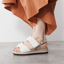 【再値下げ30％OFF！】【軽量】卑弥呼で大人気◇ソフトシープパデットサンダル/651211