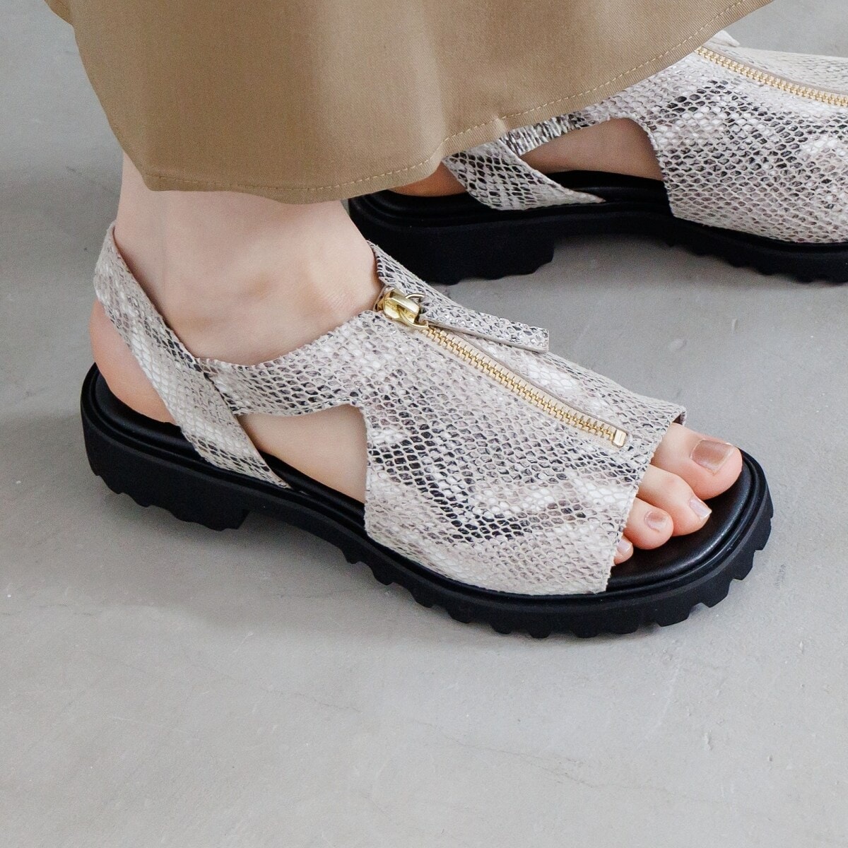 靴 卑弥呼 サンダル」の人気商品一覧・価格比較 - 価格.com