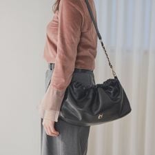 【NICAL】【本革】【卑弥呼25SS】ギャザーショルダーバッグ/554181