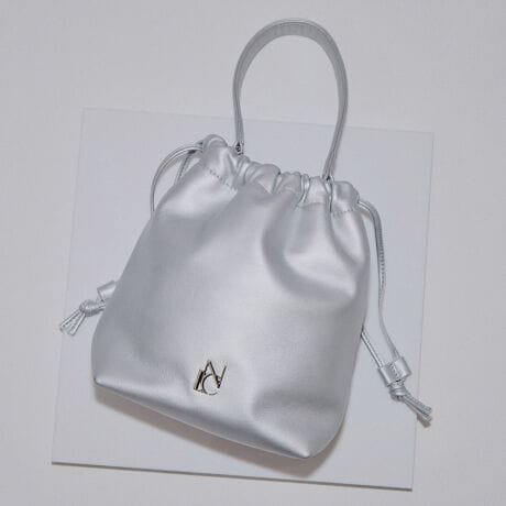 [^:554182][26,400~(ō)]HIMIKO[NICAL(jJ)]ԓ􁚃obOVoBV_[ɂnhobOɂȂ2WAYdl̋ВobO͏_炩rvgpAfC[Ɏg₷ACeB}`肠邽߃RpNgɌĎ[͔QłB Ă邾ŃR[fBl[g̃|CgɂȂVo[ACG[AԂŎg₷ubN3FWJB\ȃV_[XgbvŁAX^COV[ɍ킹Č|AȂȂߊ|ɕς܂ByrvzSFTCYF24.5cm~17cm~}`9cm@V_[Xgbv(Œ)104cmAgbvnh37cmPOINTEV_[Xgbvt̋ВobOEL߂̃}`ŃRpNgɌĎ[͔QEt̃XgbvăV_[^CvɂȂ̂\ what'swNICAL(jJ)xCONCEPT"MODE"L[[hɍ̋C肰ȂAsIŐꂽfUCĂl̏ɌV[YuhB炵t@bVyޏցAghƗSn˔ V[YĂ܂BuhEîCɓo^̂߁ViēׂȂǂ̏󂯎邱Ƃł܂̂ŁAЂo^BɂȓT邩܂y@z@X[X,KXvpuViѐ悪_炩VRт̃uV֗łjŕ\ʂ̃zRD𗎂Ƃ܂B_炩ȕzpāAvN[i[ŉ𗎂Ƃ܂BN[͑Ŝ֐L΂A]ȃN[i[cȂ悤ӂĂB@ƌ򂪏o܂BhXv[ĊĂi30bxjB͂Ah~ɂȂ܂BAߋ̃Xv[̓V~ɂȂ₷̂łӂB