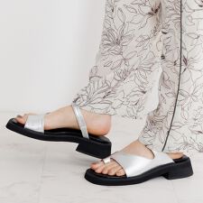 【SALE/20％OFF】プラットフォームサムループサンダル/651209