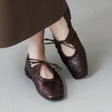 リラックス感＆お洒落【卑弥呼25AW】ギャザーリボンパンプス/651317