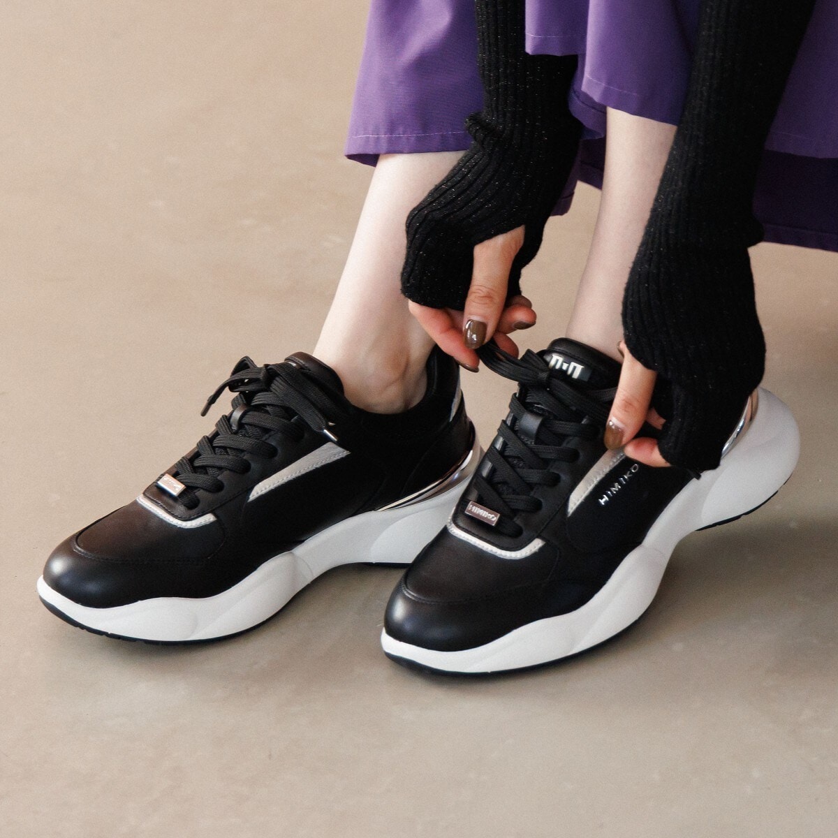 きらきらな後ろ姿できれいめコーデにも◎【撥水】【卑弥呼】美脚ヒール