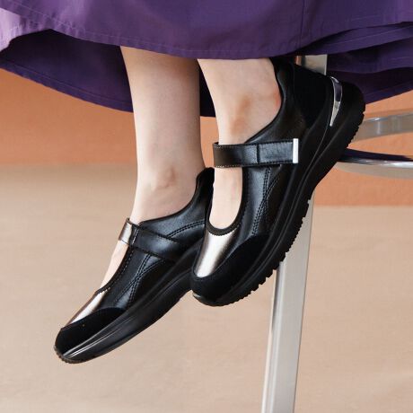 [^:657301][19800~(ō)]gh̃[WF[Xj[J[HIMIKO LiteɏoIpvXƃXj[J[̂ƂǂŁÂfUCBbɋ󂫂邽߁A\bNXȂǂƍ킹V[YXɂy݂܂B xg͖ʃt@Xi[dlŒEȒPBIWi\[̓NbVEObv͂ɗDA芴̂闚SnłB g[ł܂Ƃ߂ubNAghՂȃVo[2FWJłBy@\zENbV\i~̉ɏՌzNbVŔɂdlłBjEܐ无NbViܐ̍bɃX|Wfނgp邱ƂŁA_炩łBj\ what'swHIMIKO Litexl̏ɌVX|[eB[V[YBy₩ȗSnɂAIWi݌vŋȐɗDꂽyʃAEg\[Aӂӂ̃NbV~ȂǁAƎvKǋ܂By₩ŗVѐŜAl̃LC߃Xj[J[AX|[cT_Ă܂BSporty~FeminineX|[eB[~tF~je[}ɁAX^CAbvłCq[{[\[A؂₩ȑfށAjAXJ[肢ꂽfUC|CgBANeBuȃV[łȂʋ΂₨oȂǂ̃V[ɂ҂łBuhEîCɓo^̂߁ViēׂȂǂ̏󂯎邱Ƃł܂̂ŁAЂo^BɂȓT邩܂y@zX[X,KX PUV[L[p[ȂǂŗL΂ÅԂ̉₷܂BCpuViѐ悪_炩VRт̃uV֗łjŕ\ʂ̃zRD𗎂Ƃ܂BJȂǂŔGꂽƂ͊^IŐӂAAĉB͐@āA@ĂBElHv͂gp̕pxɂ炸AԂ̌o߂ɂĕώiׂATj܂i̕sǂł͂܂BNсV[L[p[ȂǂŗL΂ÅԂ̉₷܂BCpuViѐ悪_炩VRт̃uV֗łjŕ\ʂ̖ѕɉăubVOĂBIȉ͌Ō`^CṽXG[hpN[i[ŉ𗎂ƂĂBhXv[ĊĂi30bxjB͂Ah~ɂȂ܂BAߋ̃Xv[̓V~ɂȂ₷̂łӂB