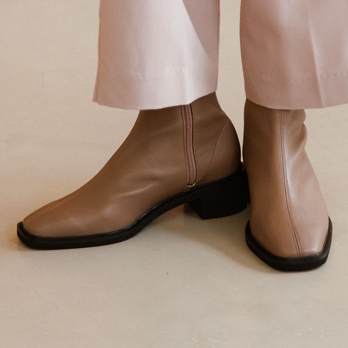 卑弥呼　HIMIKO バックゴアヒールブーツ 2025 Autumn＆Winter Collection