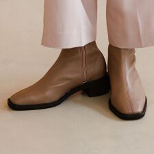 【特別価格】【撥水】【卑弥呼25AW】軽量ソールシープストレッチブーツ/651401