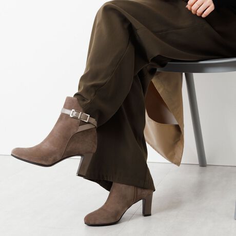 [^:651410]TChɂXNGAobNR[fBl[g̃ANZgɂȂꑫB芴ȂȂ7.5cmq[̓VGbgANVbNȕ͋CɎdグĂ܂B~ɂ͂ƕ̃tBbgAbvƏՌzʂ˔n[t^CṽC\[𓋍ځBq[̍ȂSnłBubNAuE̓X[XU[ANуU[̃O[͎邾ňCɍN炵ۂɁByLWGzSFy@\zEEɂ\[EmXbv~ȋOh~gpĂ܂BjERۖhL~iRۖhLH{~gpĂ܂BẼNbVENbV\i~̉ɏՌzNbVŔɂdlłBjEALL WEATHERidljuhEîCɓo^̂߁ViēׂȂǂ̏󂯎邱Ƃł܂̂ŁAЂo^BɂȓT邩܂y@zX[X,KX@@\tV[L[p[ȂǂŗL΂ÅԂ̉₷܂BCpuViѐ悪_炩VRт̃uV֗łjŕ\ʂ̃zRD𗎂Ƃ܂B_炩ȕzpāACN[i[ŉ𗎂Ƃ܂BN[͑Ŝ֐L΂A]ȃN[i[cȂ悤ӂĂB@ƌ򂪏o܂Bʂ͉ivł͂܂BgppxoNɂĝ\̒ቺꂽۂ́AhXv[ĊĂ(30bx)BAߋ̃Xv[͕ϐFAώ̌ƂȂꍇ܂̂łӂBN @\tV[L[p[ȂǂŗL΂ÅԂ̉₷܂BCpuViѐ悪_炩VRт̃uV֗łjŕ\ʂ̖ѕɉăubVOĂBIȉ͌Ō`^CṽXG[hpN[i[ŉ𗎂ƂĂBʂ͉ivł͂܂BgppxoNɂĝ\̒ቺꂽۂ́AhXv[ĊĂ(30bx)BAߋ̃Xv[͕ϐFAώ̌ƂȂꍇ܂̂łӂB