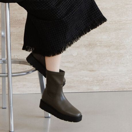 [^:651421]ږẴX^btɂlC_炩Sn邾ōۂu[cXNGAgD̃VvȃfUCɁA\[킹A^tɎdグN炵ꑫB̓Xgb`U[gpAƂVGbgɁB4.5cm̃q[Ȃ獂፷͂قƂǊȂ߁AX^CAbvƗSn̗ǂ𗼗BE̓obNt@Xi[ŊȒPɍŝ|CgBtF~jȃXJ[g킹Apc킹}jbVX^C܂ŕLy߂fUCłByzrvAyȊOzv摜̏i̓TvłBۂ̏iƐFAdlAHATCYAfޓ኱قȂꍇ܂Bi̓ɋLڂĂiԂAiƈقȂꍇ܂BiԁEdlɉe͂܂By@\zENbV\i~̉ɏՌzNbVŔɂdlłBjEܐ无NbViܐ̍bɃX|Wfނgp邱ƂŁA_炩łBjPOINTEꂾǃXbLEobNt@Xi[ŒE₷EXgb`fނŃVGbgꂢEڂɔČyANsX^btpRgtN[FL^b̍Fӂ^Cn[ĩTCYF23.5][pTCYF23.5^p󋵁FXgbLOp^TCYF҂]yė₷I̕ɓ炸KB_炩Ĉ芴AꂻłBtBbgQȂ̂ŁAȂłCŗƎv܂B*c*c*c*c*c*c*c*c*c*c*c*c*c*cO[Fӂ^b̍Fӂ^OCn[ĩTCYF23][pTCYF23^p󋵁F߂̌Cp^TCYF҂]̃TCYOKłBƂĂyA_炩ȊvXNGAgDŎw̋ȂBobNt@Xi[ŒENł*c*c*c*c*c*c*c*c*c*c*c*c*c*cTyFL / ӂ / CzyĩTCYF24.5cmzypTCYF24.5cm/p󋵁FXgbLO/TCYF҂zXgb`fނŃtBbg܂B肪肵Ă̂ŁApc킹ẴX^COaȂ܂܂B*c*c*c*c*c*c*c*c*c*c*c*c*c*cuhEîCɓo^̂߁ViēׂȂǂ̏󂯎邱Ƃł܂̂ŁAЂo^BɂȓT邩܂y@zX[X,KXV[L[p[ȂǂŗL΂ÅԂ̉₷܂BCpuViѐ悪_炩VRт̃uV֗łjŕ\ʂ̃zRD𗎂Ƃ܂B_炩ȕzpāACN[i[ŉ𗎂Ƃ܂BN[͑Ŝ֐L΂A]ȃN[i[cȂ悤ӂĂB@ƌ򂪏o܂BhXv[ĊĂi30bxjB͂Ah~ɂȂ܂BAߋ̃Xv[̓V~ɂȂ₷̂łӂB