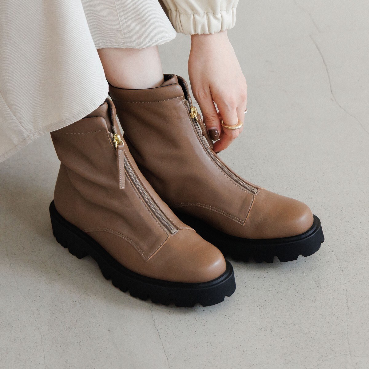 卑弥呼　HIMIKO バックゴアヒールブーツ 卑弥呼HIMIKO バックゴアヒールブーツ