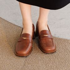 HIMIKO(HIMIKO)の適度なヒールが嬉しい【卑弥呼25AW】メタルポイントヒールローファー/651333