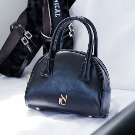 [^:554380]NICALIWiS^p[cf郌U[~j{XgBۂ݂̂tHiŁAǂȃX^Cɂ킹₷ACełBV_[XgbvtŌ|A΂ߊ|\ȂQWAYdlBRpNgȂL߂̊JŎg蔲QłBƊ̂fUCŁAfC[IP[WV[ɂ􂵂܂BX[XU[̃ubNAV{̂郌U[v炵\̃bh2FWJBuhEîCɓo^̂߁ViēׂȂǂ̏󂯎邱Ƃł܂̂ŁAЂo^BɂȓT邩܂y@zX[X,KXV[L[p[ȂǂŗL΂ÅԂ̉₷܂BCpuViѐ悪_炩VRт̃uV֗łjŕ\ʂ̃zRD𗎂Ƃ܂B_炩ȕzpāACN[i[ŉ𗎂Ƃ܂BN[͑Ŝ֐L΂A]ȃN[i[cȂ悤ӂĂB@ƌ򂪏o܂BhXv[ĊĂi30bxjB͂Ah~ɂȂ܂BAߋ̃Xv[̓V~ɂȂ₷̂łӂB