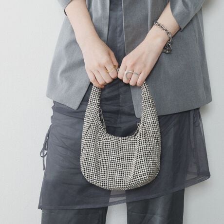 [^:554381]ŜɎ{ꂽCXg[߂nhobNB~j}ȃTCYƁAƂ_炩ȃtHłȂꊴo܂BRpNgȌڂȂAX}z܂zȂǂ̂Ŏg̗ǂ傫B|Pbg̓zbN{^ƃt@Xi[2ޕtĂ邽߁A⏬̎[SBIP[WV[͂AfjXEFbgȂǃJWAX^CɃANZT[oō킹̂߂łBuhEîCɓo^̂߁ViēׂȂǂ̏󂯎邱Ƃł܂̂ŁAЂo^BɂȓT邩܂ႨNG,AhoH nV[L[p[ȂǂŗL΂ÅԂ̉₷܂B_炩zŌy悤ɃzRD𗎂Ƃ܂B܂苭ƁAfނɂȂ܂BN[i[ނhXv[̎gp͔ĂB