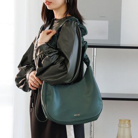 [^:554382]MU[̃fBeB[ANZgɂȂeʃobOBۂ݂ттVGbg炵vX܂BV_[̒ƃMU[͎Rɒ\ŁA|A΂ߊ|ł2WAYdlB|Pbgtŏ̎[ByʂŒԎĂɂAʋ΁AsȂǂɂ􂵂܂BL߂̃}`500mlybg{g܂肽ݎPA傫ڂ̃|[`┖̃J[fBKȂǂ̂|CgłBuhEîCɓo^̂߁ViēׂȂǂ̏󂯎邱Ƃł܂̂ŁAЂo^BɂȓT邩܂y@zX[X,KX PUV[L[p[ȂǂŗL΂ÅԂ̉₷܂BCpuViѐ悪_炩VRт̃uV֗łjŕ\ʂ̃zRD𗎂Ƃ܂BJȂǂŔGꂽƂ͊^IŐӂAAĉB͐@āA@ĂBElHv͂gp̕pxɂ炸AԂ̌o߂ɂĕώiׂATj܂i̕sǂł͂܂B